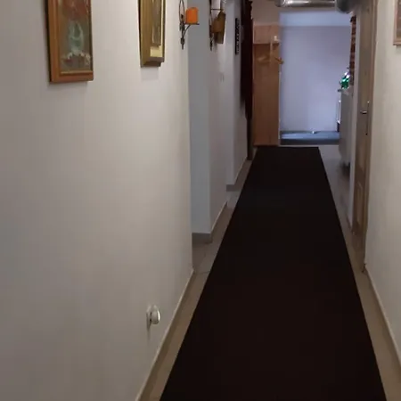 Apartament Park Guest *