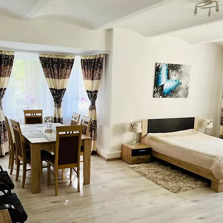 Apartament Park Guest *